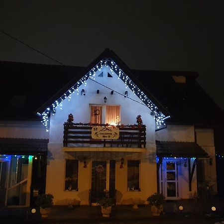 Edelweiss Ilinca Apartamento Zărneşti Exterior foto