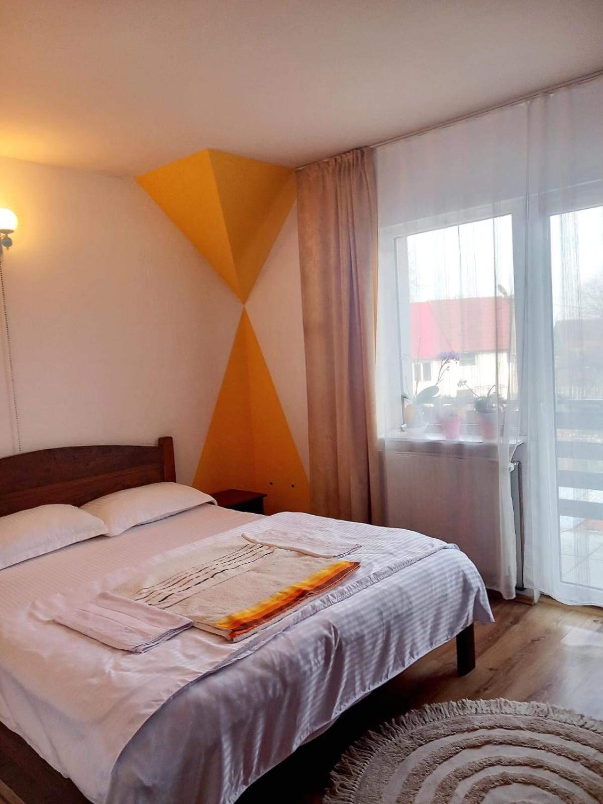 Edelweiss Ilinca Apartamento Zărneşti Exterior foto